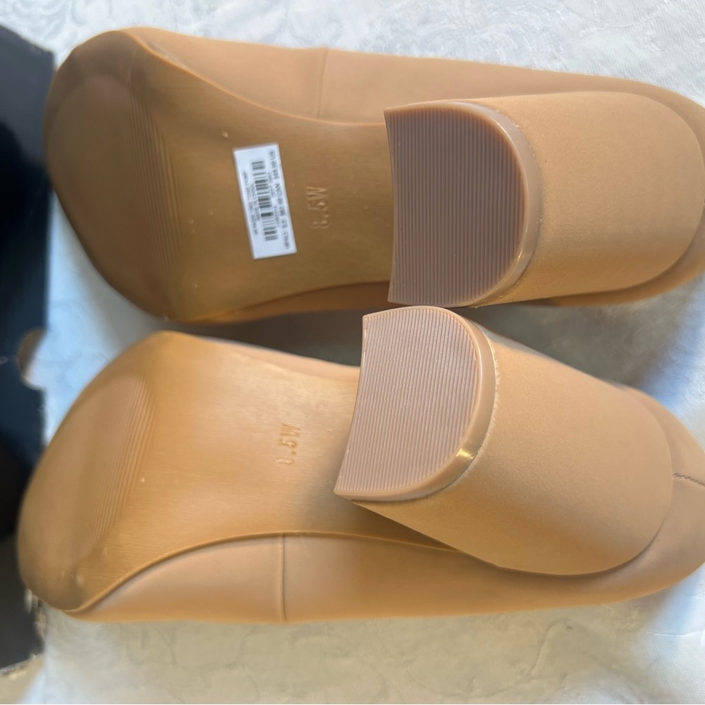 Torrid Tan and Black Women's Heels - Picture 6 of 9